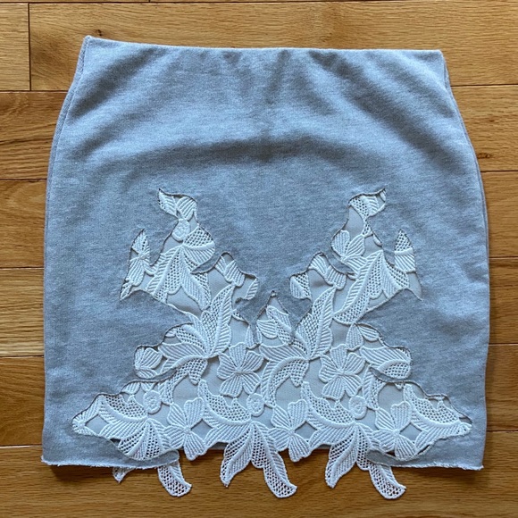 2 for $50 💕 Zara skirt with lace detail - Picture 3 of 6